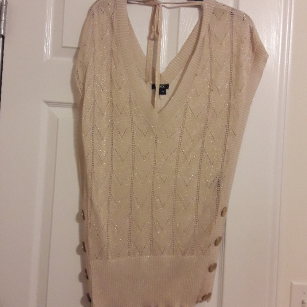Shimmer Gold XOXO Shirt Size Medium